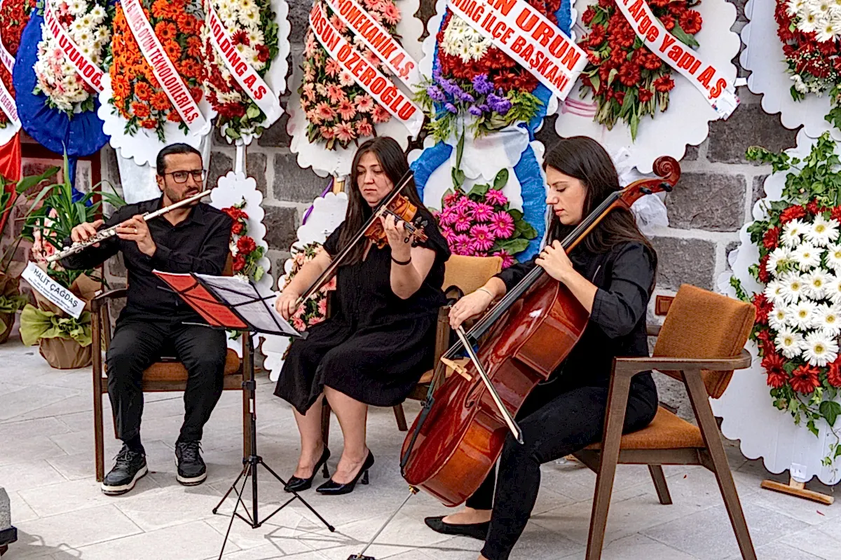 Vitalen Cafe Açılış Lansmanıyla Lezzetin ve İyiliğin Kapılarını Açtı